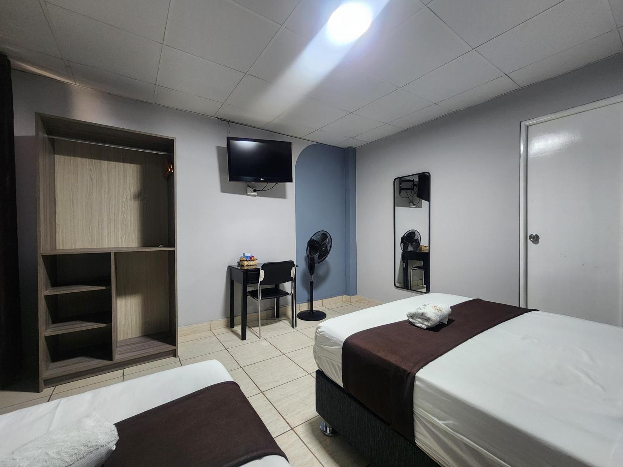 Del Sol Hotel 2*