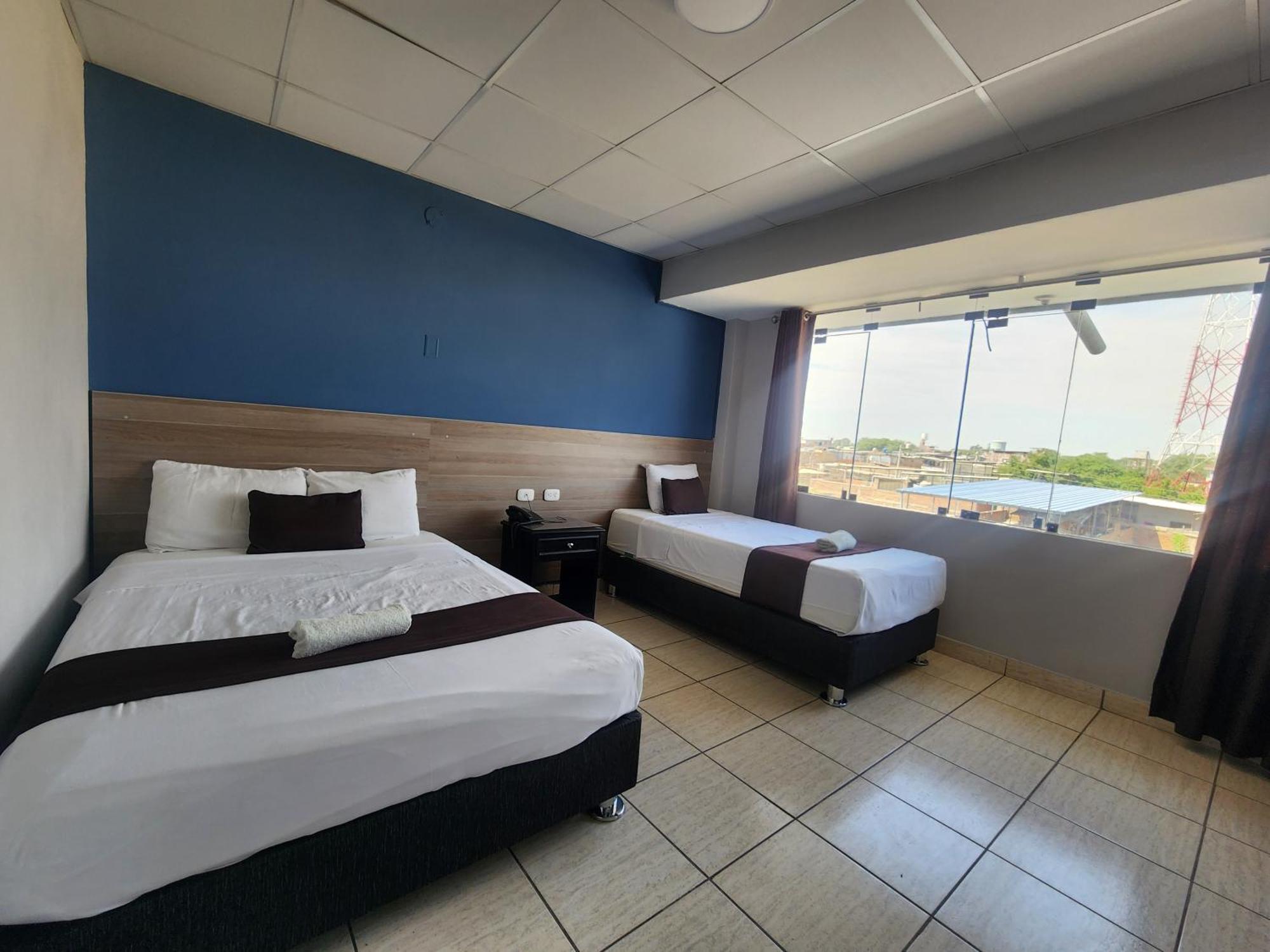 Del Sol Hotel